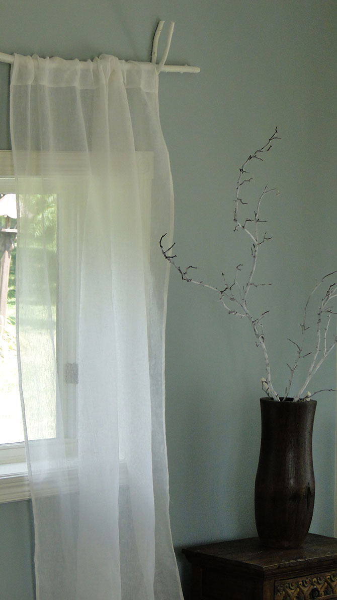 #DIY : 15 Ideas for decorating with #twigs. Gorgeousness. A must read blog post via @lynneknowlton