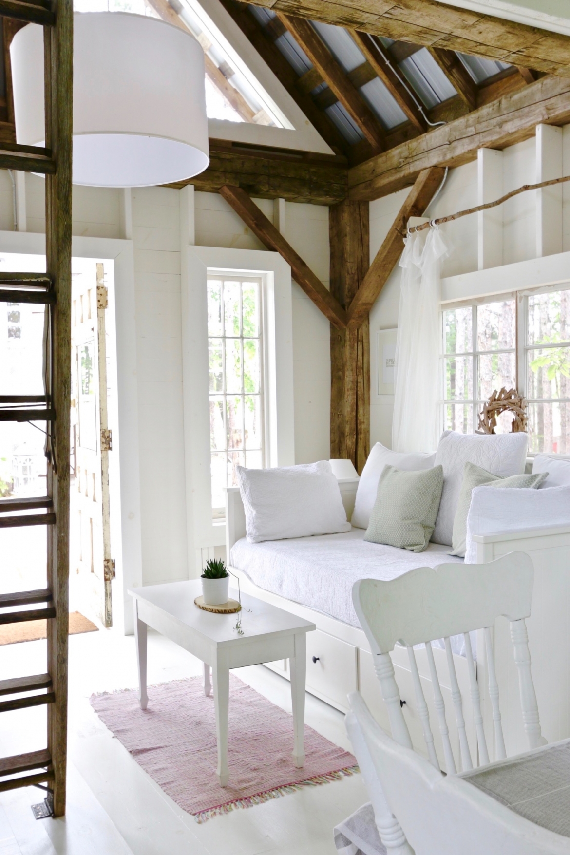 Shop the beautiful cabin & treehouse ! See great ideas for tiny house