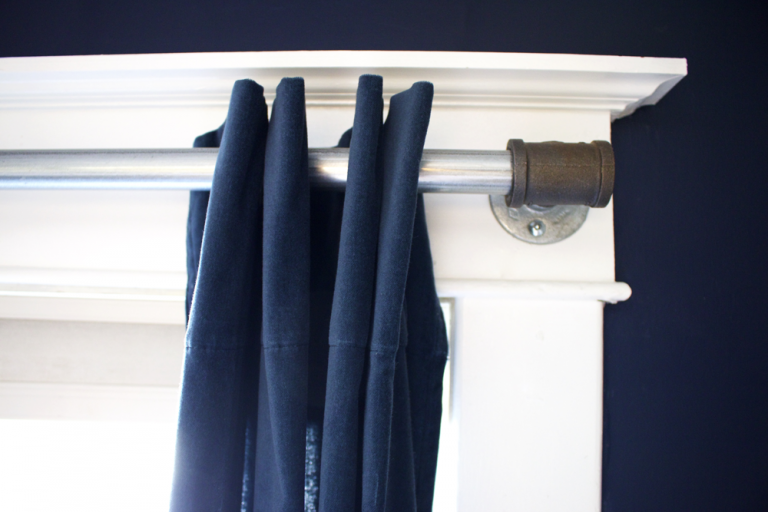 DIY How to make a curtain rod from an industrial pipe