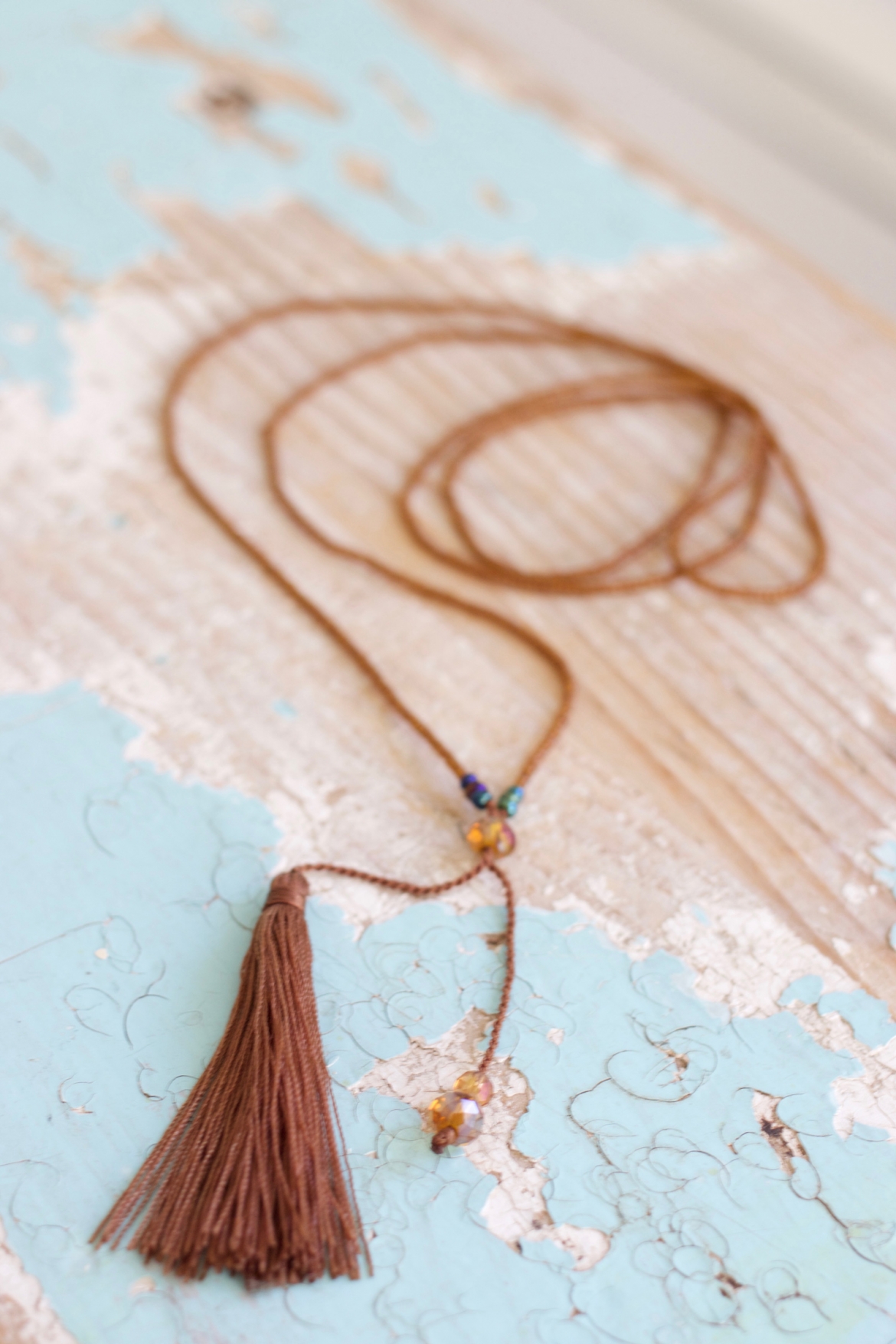 Gorgeous handmade necklace for sale on the blog | DESIGN THE LIFE YOU WANT TO LIVE | @lynneknowlton Each piece of jewelry is beautifully gift wrapped and sent with love!